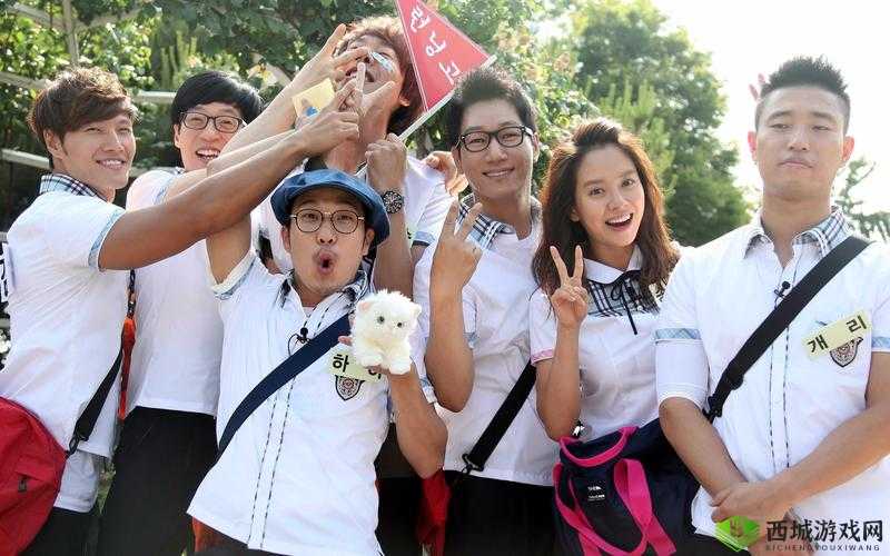中国小鲜肉GARY2024飞机最新动态：揭秘他的空中旅行与粉丝互动瞬间
